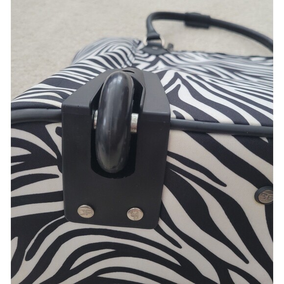 NWT Calpak Zany 21" Laptop   Carry On Luggage Bag Zebra 21X14X8.5" Easy Carry - Picture 7 of 11